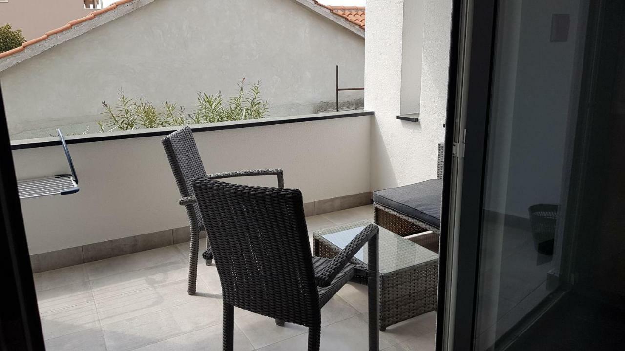 Apartments Star With Pool 比奥格勒·纳·莫鲁 外观 照片