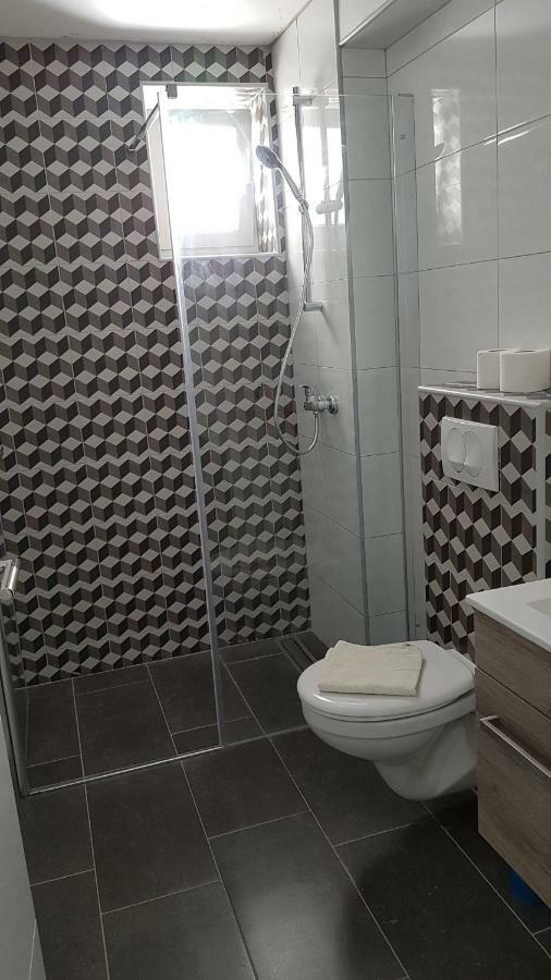 Apartments Star With Pool 比奥格勒·纳·莫鲁 外观 照片