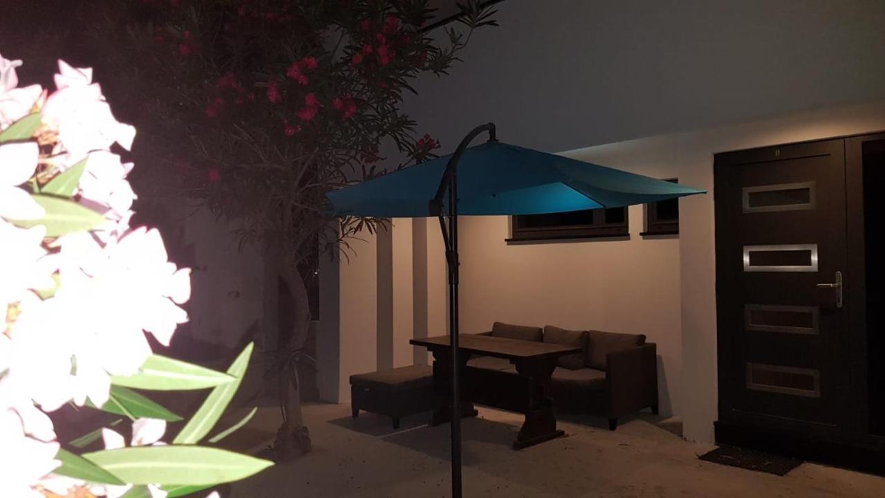 Apartments Star With Pool 比奥格勒·纳·莫鲁 外观 照片